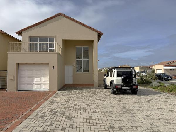 House For Sale in Costa Da Gama, Cape Town